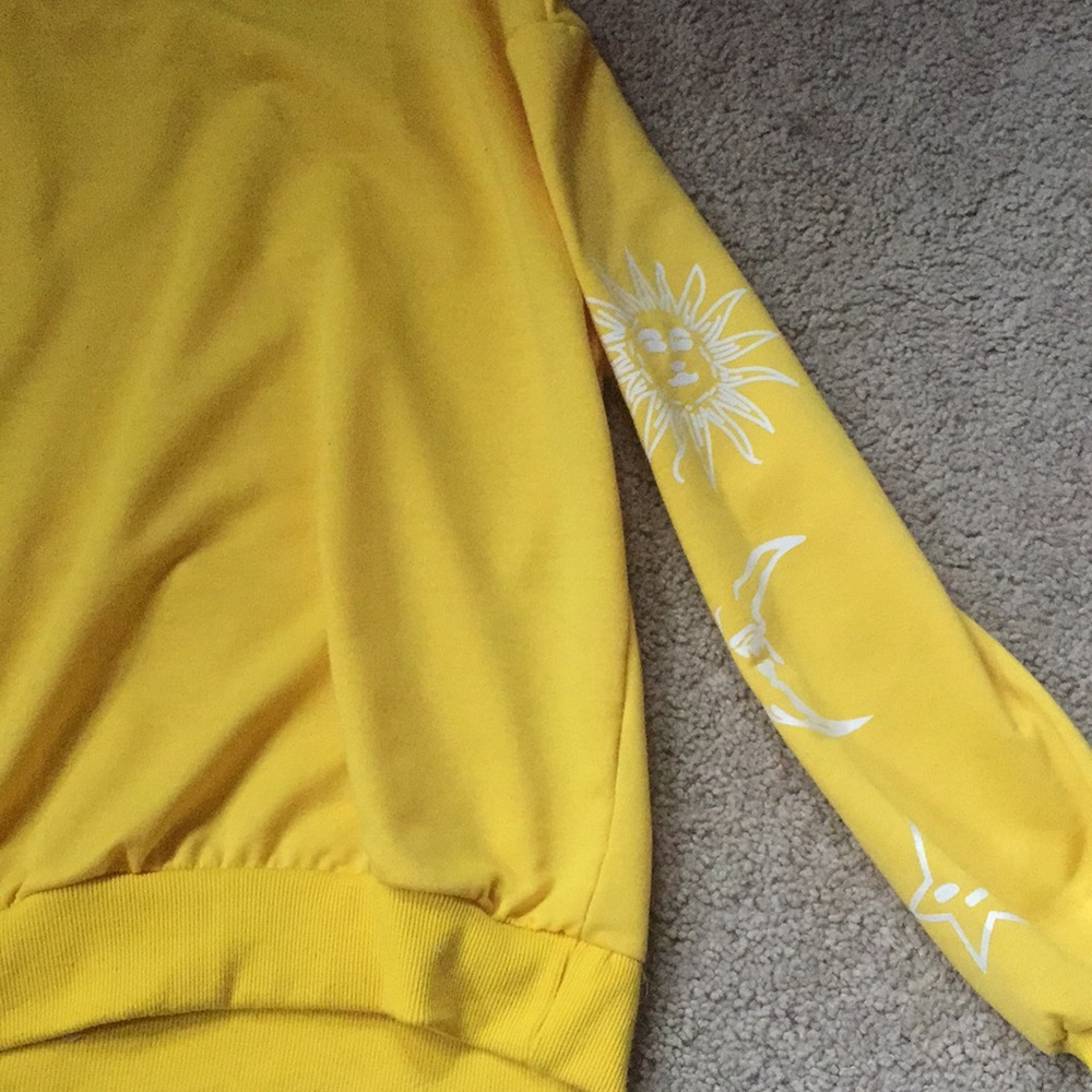 yellow sweatshirt from romwe